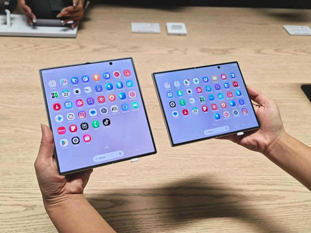 Khám Phá Galaxy Z Fold8 Ultra: Điện Thoại Gập Đỉnh Cao Không Còn Nếp Gấp