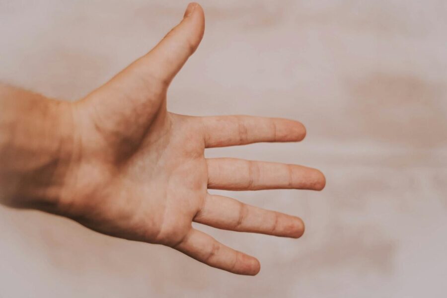 Tại Sao Kích Thước Ngón Tay Của Con Người Lại Khác Nhau?