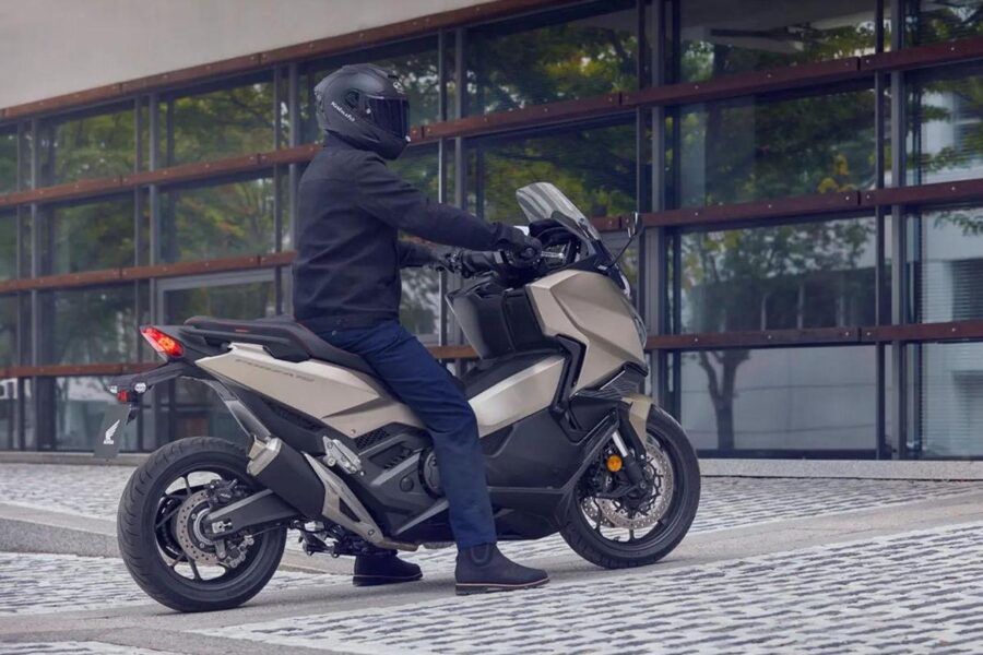 Forza 750 2027: Honda biến maxi-scooter thành máy đi đường trường công nghệ cao