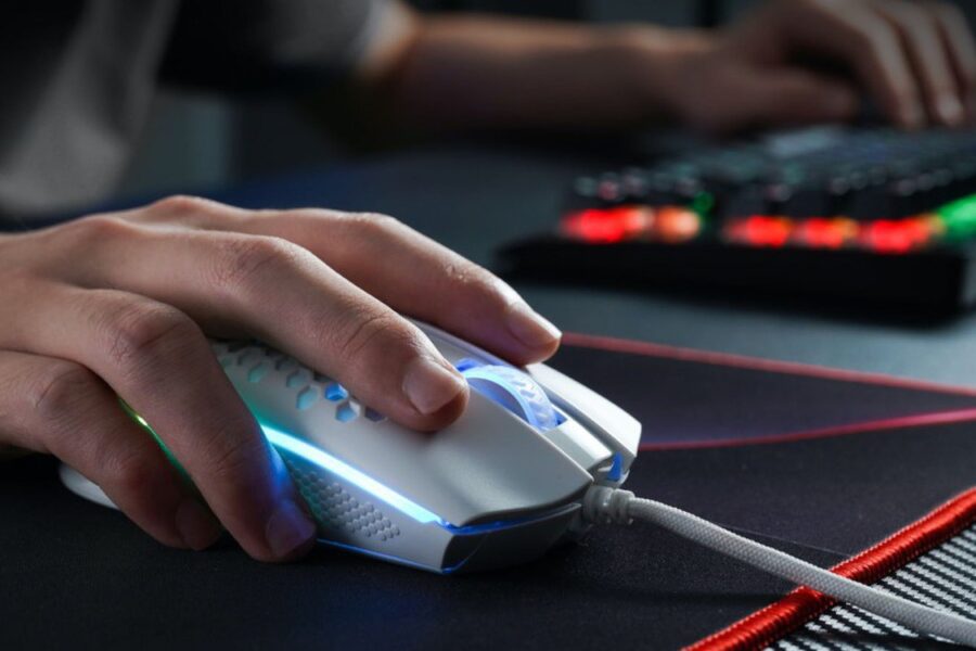 Nguyên Nhân Khiến Windows 11 Khởi Động Lại Do Thiết Bị RGB Trên PC