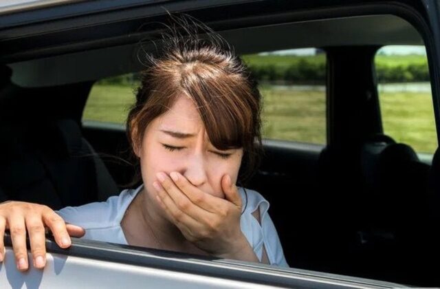 Tại Sao Đi Xe Điện Thường Gây Say Xe Hơn So Với Xe Xăng?