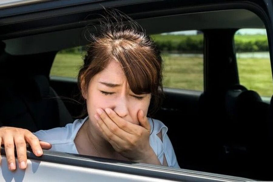 Tại Sao Đi Xe Điện Thường Gây Say Xe Hơn So Với Xe Xăng?