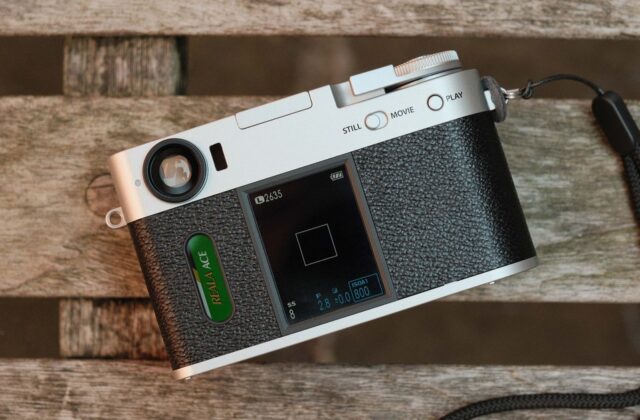 Fujifilm X half: Khi một máy compact biến chụp ảnh thành trải nghiệm nhập vai