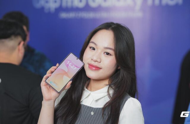 Khám Phá Phản Hồi Của Người Trẻ Về Galaxy Z Fold8 Mới Nhất