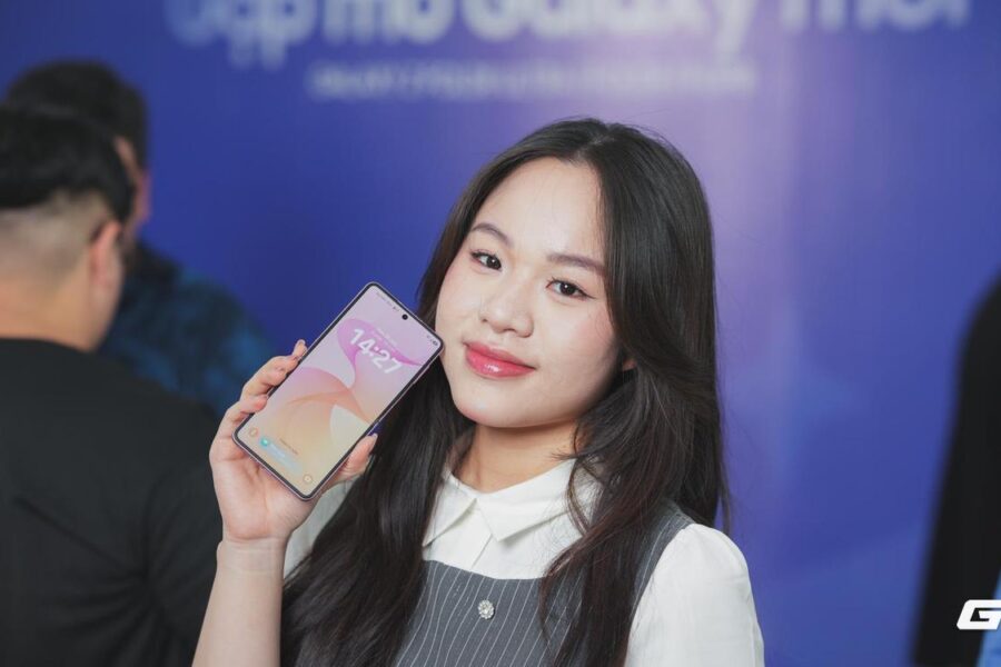 Khám Phá Phản Hồi Của Người Trẻ Về Galaxy Z Fold8 Mới Nhất