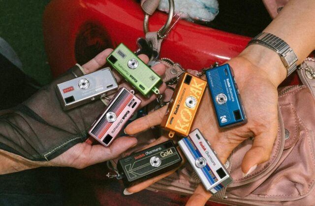 Kodak Charmera Millennium Edition: máy ảnh móc khóa phong cách Y2K cho người sưu tầm