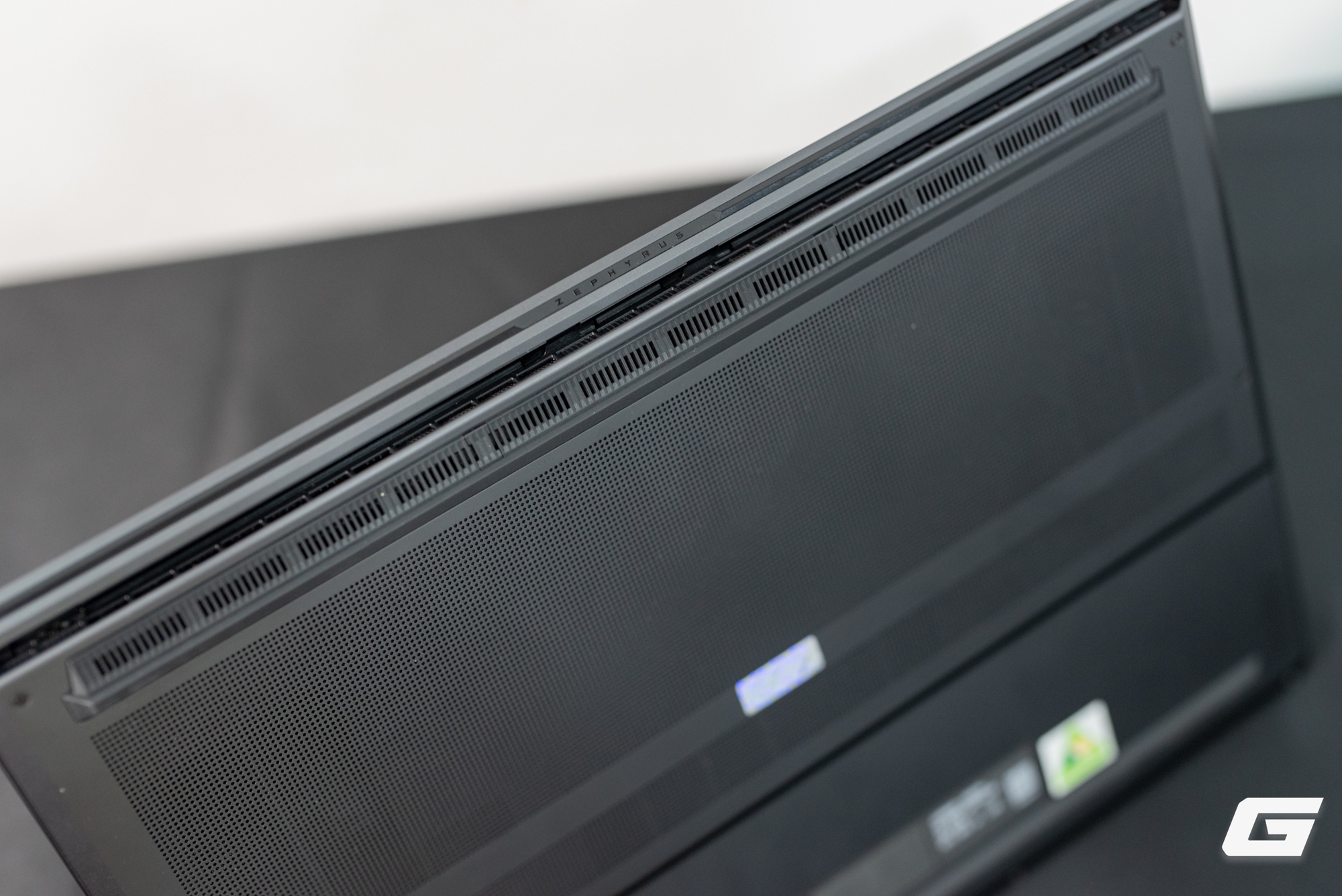 imgp5925-1781849182591777272569-1781854579092-17818545793482108139290 ASUS ROG mang Zephyrus Duo về Việt Nam: Laptop gaming màn hình kép thì có gì đặc biệt - Ảnh 14.