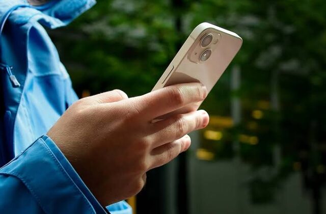 Khám Phá iPhone 13: Giảm Giá Đột Phá Nhưng Vẫn Hấp Dẫn Người Dùng