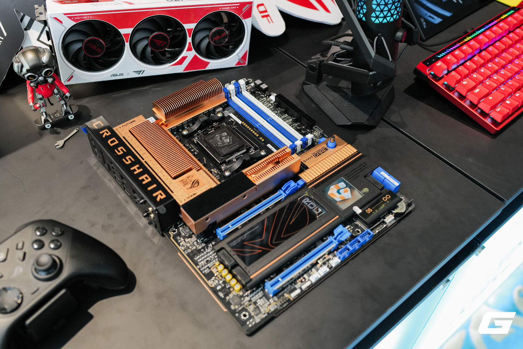 ASUS Ra Mắt Loạt Linh Kiện Kỷ Niệm 20 Năm: Giá Cao Đáng Kinh Ngạc Tại Việt Nam - Ảnh 10.