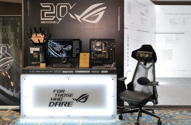 ASUS Ra Mắt Loạt Linh Kiện Kỷ Niệm 20 Năm: Giá Cao Đáng Kinh Ngạc Tại Việt Nam