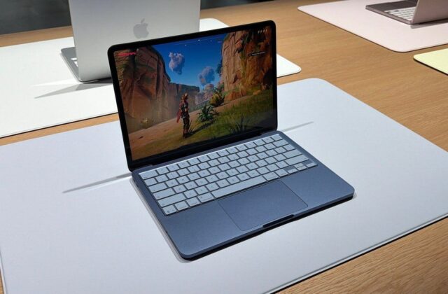 MacBook Neo giá rẻ: Chiến lược bán máy để thu lợi từ dịch vụ