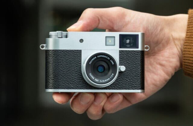 Fujifilm X half: Khi máy compact số hoá lại trải nghiệm máy phim nửa khổ