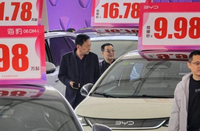 Giá bán lại xe điện: khi giá trị phụ thuộc vào việc hãng còn tồn tại