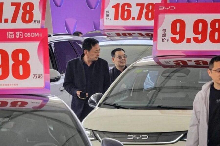 Giá bán lại xe điện: khi giá trị phụ thuộc vào việc hãng còn tồn tại