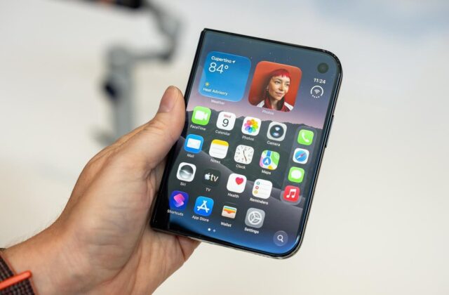 iPhone Duo: Bước ngoặt gập đầu tiên của Apple và những điều cần biết