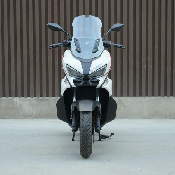 Cyclone RT250 - Mẫu xe tay ga 250cc đáng chú ý tại Trung Quốc - Ảnh 3