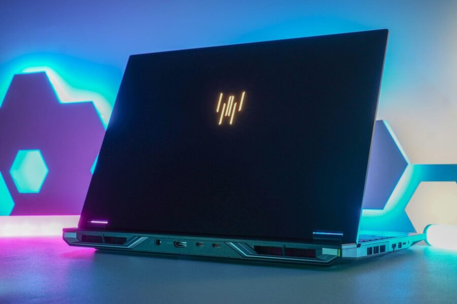 Chọn laptop gaming cho người dùng đa nhiệm: Khả năng, màn hình và điều bạn cần biết